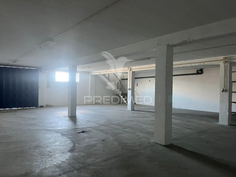 Armazém para Venda em Abrigada e Cabanas de Torres Foto 18
