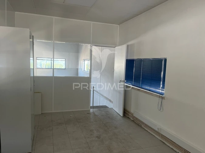 Armazém para Venda em Abrigada e Cabanas de Torres Foto 15