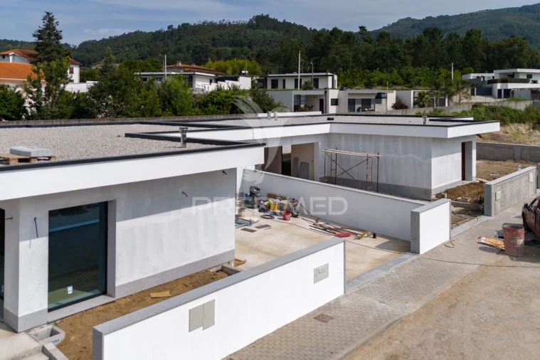 Moradia T3 para Venda em Ferreiros, Prozelo e Besteiros Foto 7