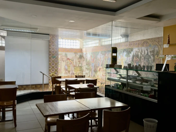 Loja para Venda em Almada, Cova da Piedade, Pragal e Cacilhas Foto 7