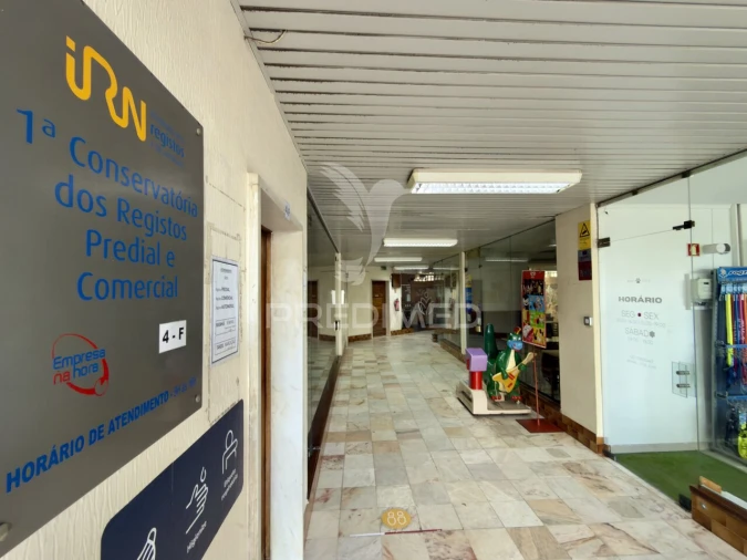 Loja para Venda em Almada, Cova da Piedade, Pragal e Cacilhas