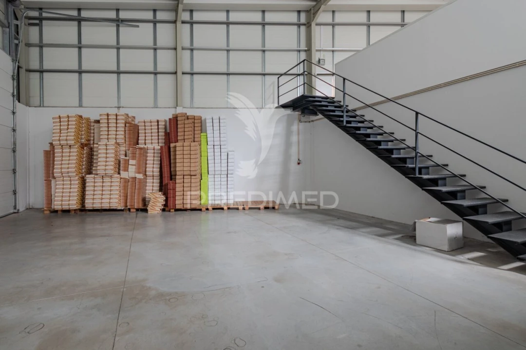 Armazém para Venda em Silvares, Pias, Nogueira e Alvarenga Foto 18