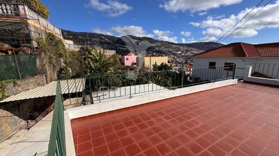 Moradia T3 para Venda em Funchal (São Pedro) Foto 13