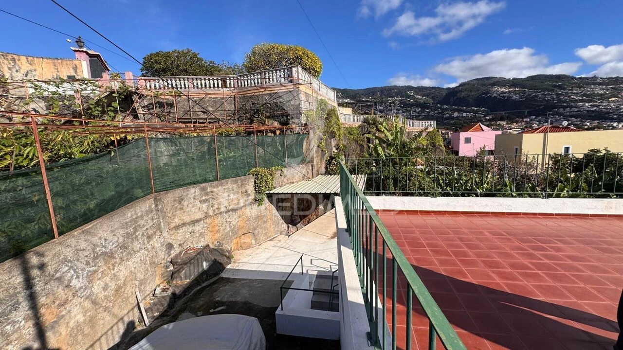 Moradia T3 para Venda em Funchal (São Pedro) Foto 12