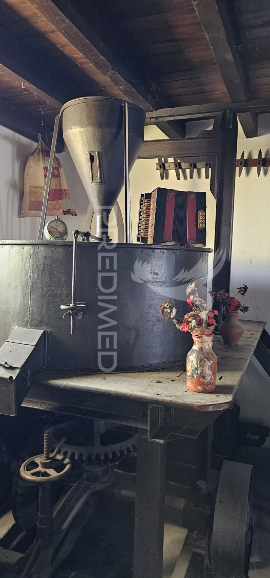 Loja para Venda em São Manços e São Vicente do Pigeiro Foto 15