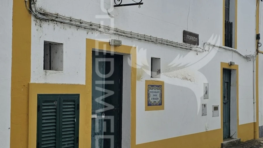 Loja para Venda em São Manços e São Vicente do Pigeiro