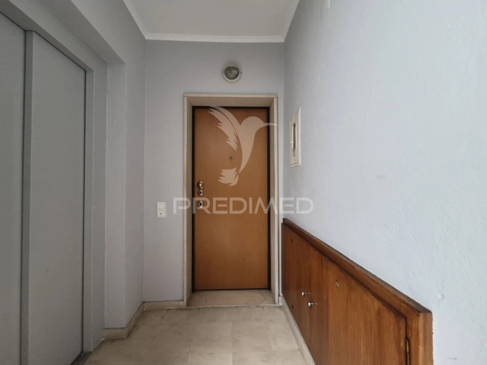 Apartamento T2 para Venda em Laranjeiro e Feijó Foto 4