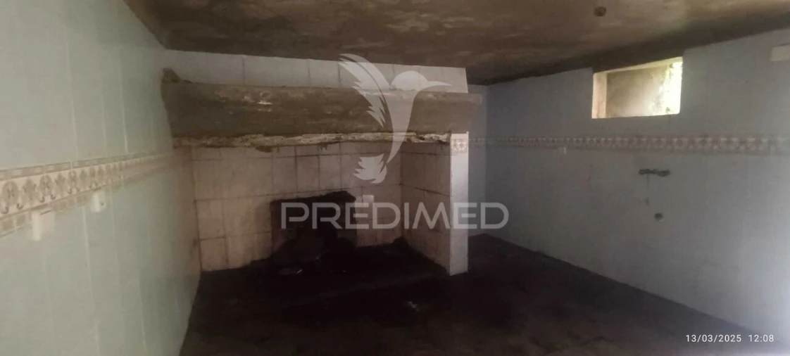 Moradia T4 para Venda em Espírito Santo, Nossa Senhora da Graça e São Simão Foto 4