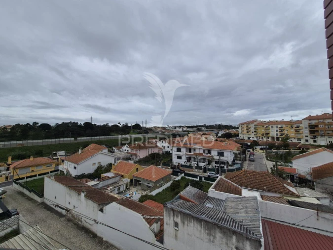 Apartamento T2 para Venda em Laranjeiro e Feijó Foto 4