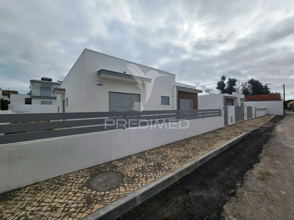 Moradia T4 para Venda em Azeitão (São Lourenço e São Simão) Foto 37