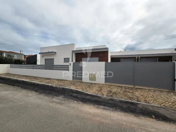 Moradia T4 para Venda em Azeitão (São Lourenço e São Simão)