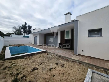 Moradia T4 para Venda em Azeitão (São Lourenço e São Simão)