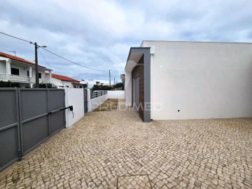 Moradia T4 para Venda em Azeitão (São Lourenço e São Simão)