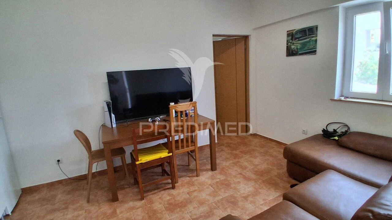 Prédio para Venda em Charneca de Caparica e Sobreda Foto 9