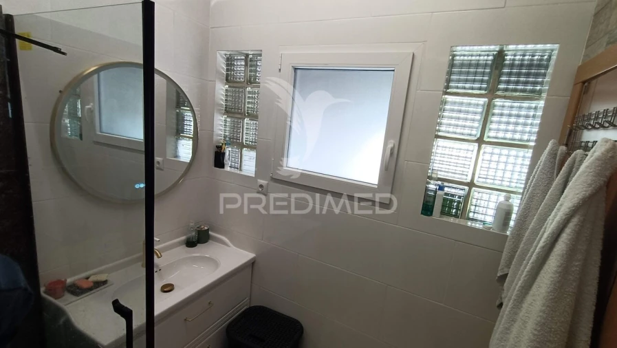Prédio para Venda em Charneca de Caparica e Sobreda Foto 15