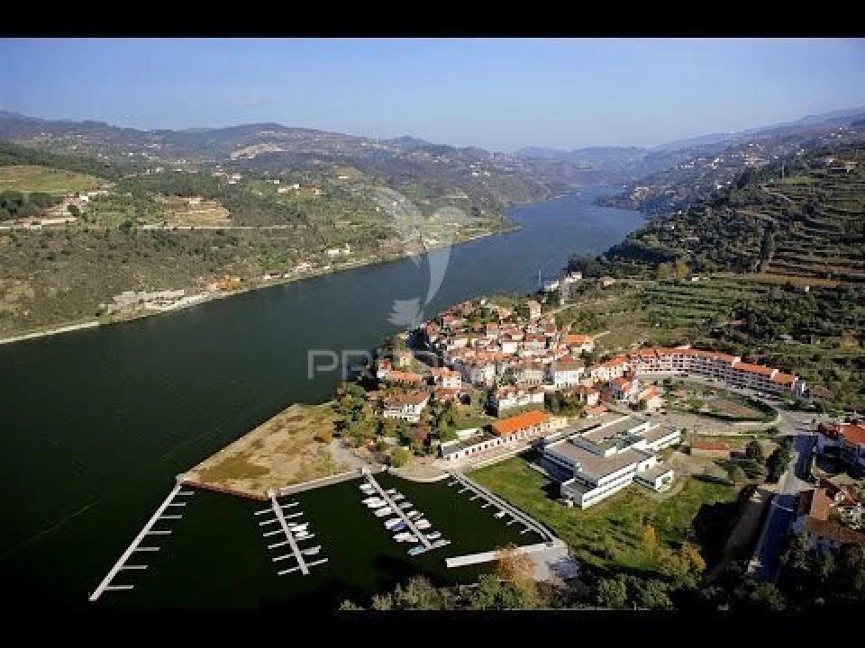 Moradia T1 para Venda em Freigil e Miomães Foto 1