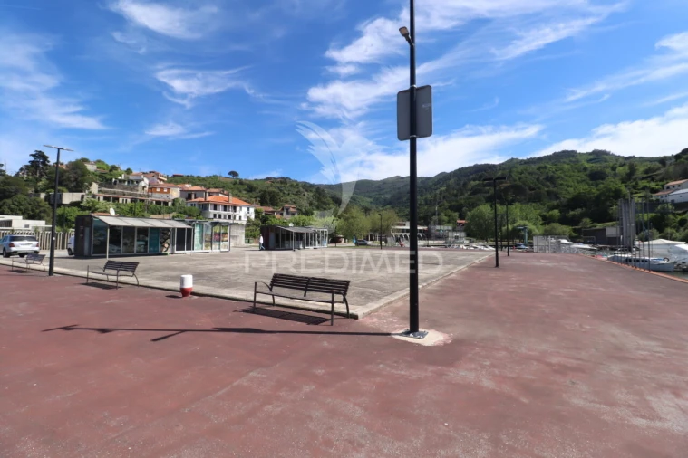 Moradia T1 para Venda em Freigil e Miomães Foto 12