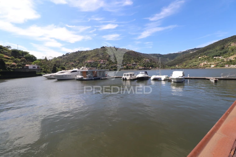 Moradia T1 para Venda em Freigil e Miomães Foto 6