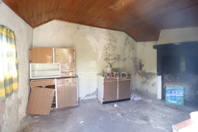 Moradia T1 para Venda em Freigil e Miomães Foto 19