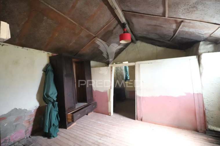 Moradia T1 para Venda em Freigil e Miomães Foto 18