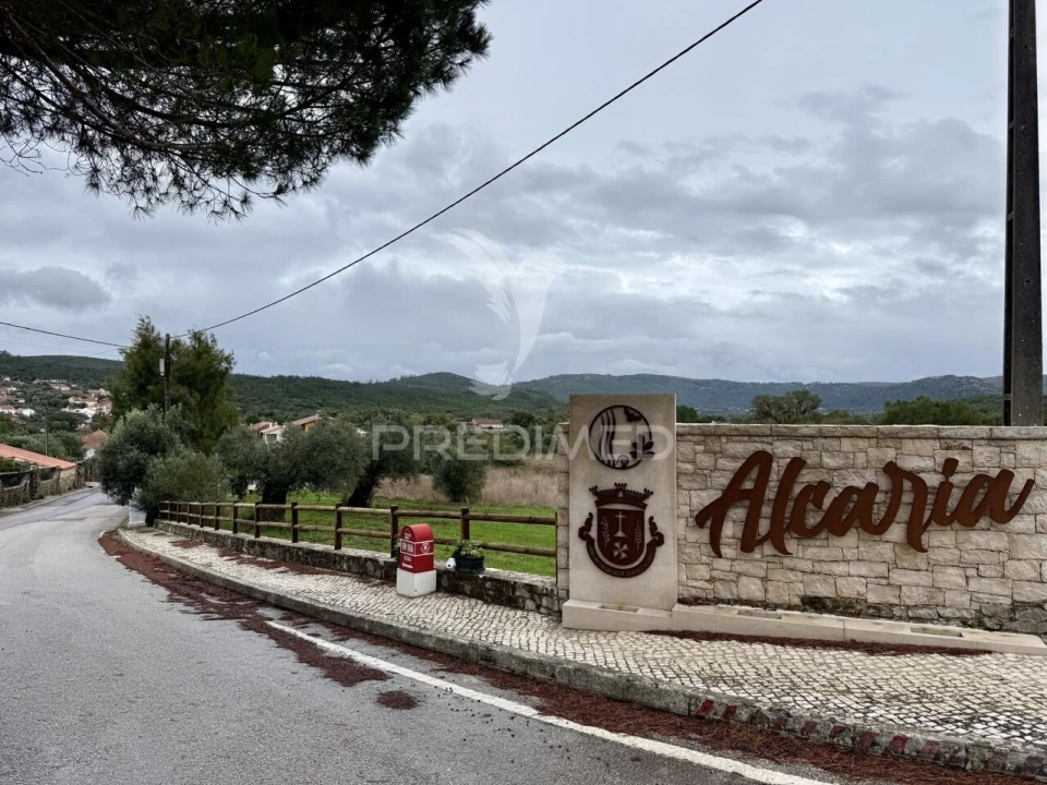 Moradia T2 para Venda em Alvados e Alcaria Foto 39