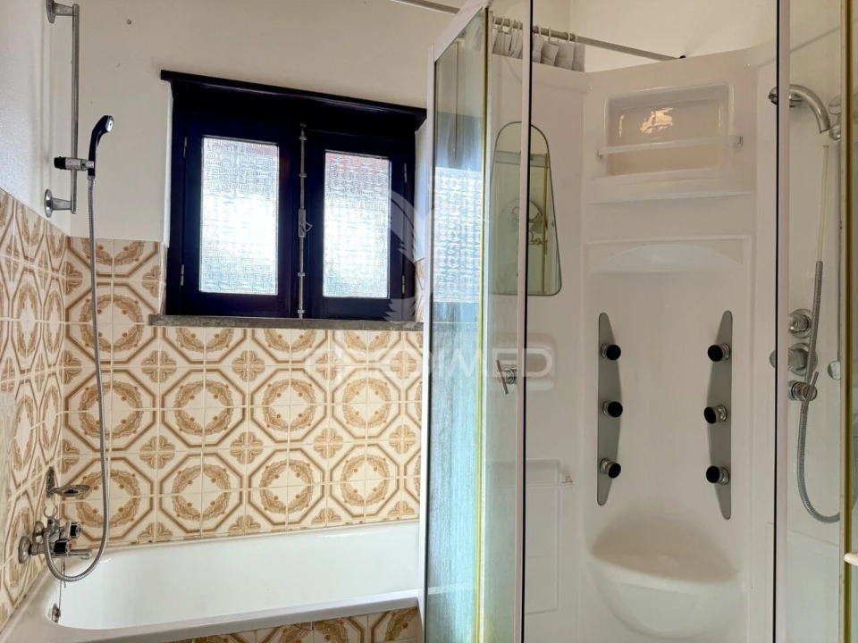 Moradia T2 para Venda em Alvados e Alcaria Foto 16