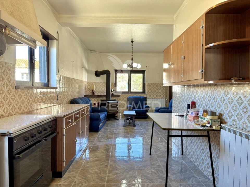 Moradia T2 para Venda em Alvados e Alcaria Foto 23