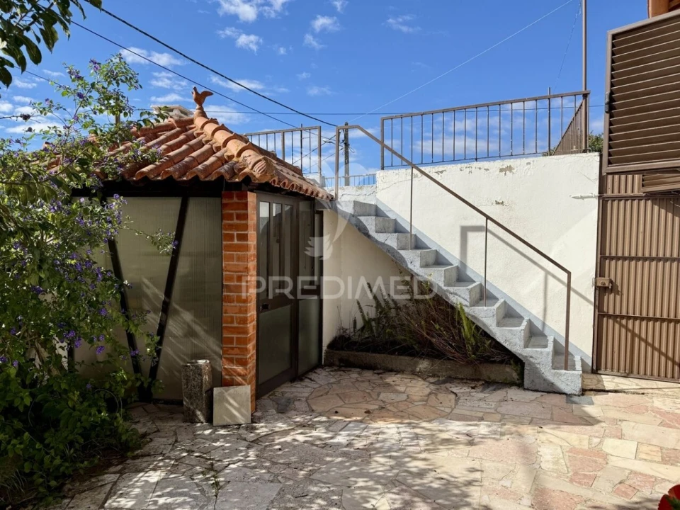 Moradia T2 para Venda em Alvados e Alcaria Foto 25