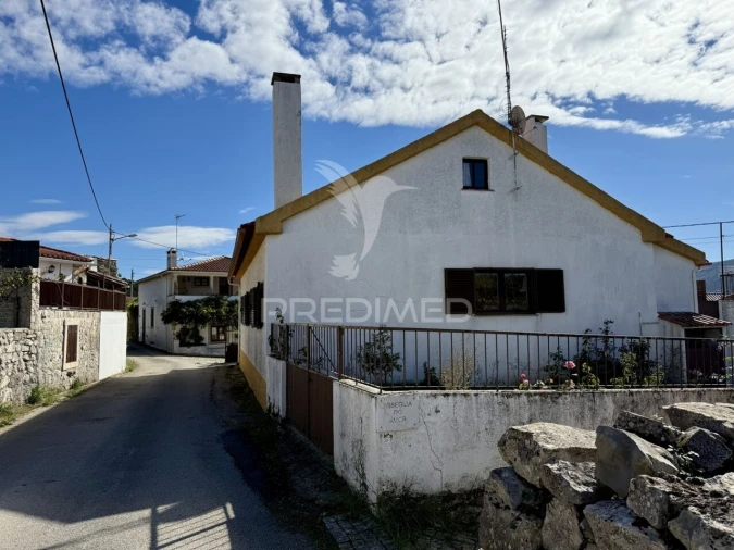 Moradia T2 para Venda em Alvados e Alcaria Foto 34