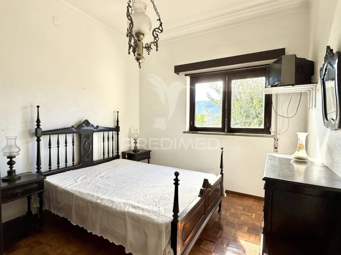 Moradia T2 para Venda em Alvados e Alcaria Foto 12