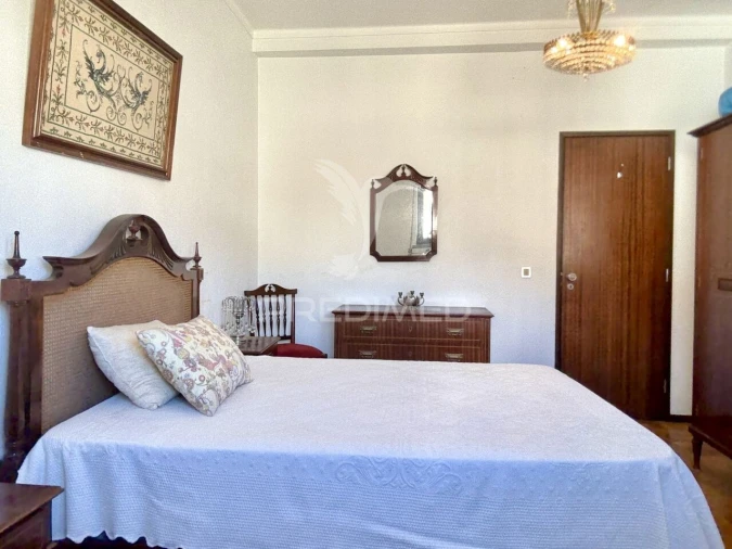 Moradia T2 para Venda em Alvados e Alcaria Foto 18