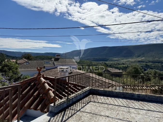 Moradia T2 para Venda em Alvados e Alcaria Foto 28