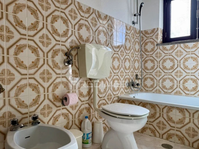 Moradia T2 para Venda em Alvados e Alcaria Foto 15