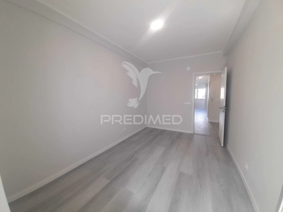 Apartamento T2 para Venda em Oeiras e São Julião da Barra, Paço de Arcos e Caxias Foto 8