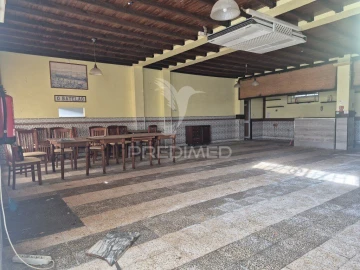 Loja para Venda em Gaio-Rosário e Sarilhos Pequenos