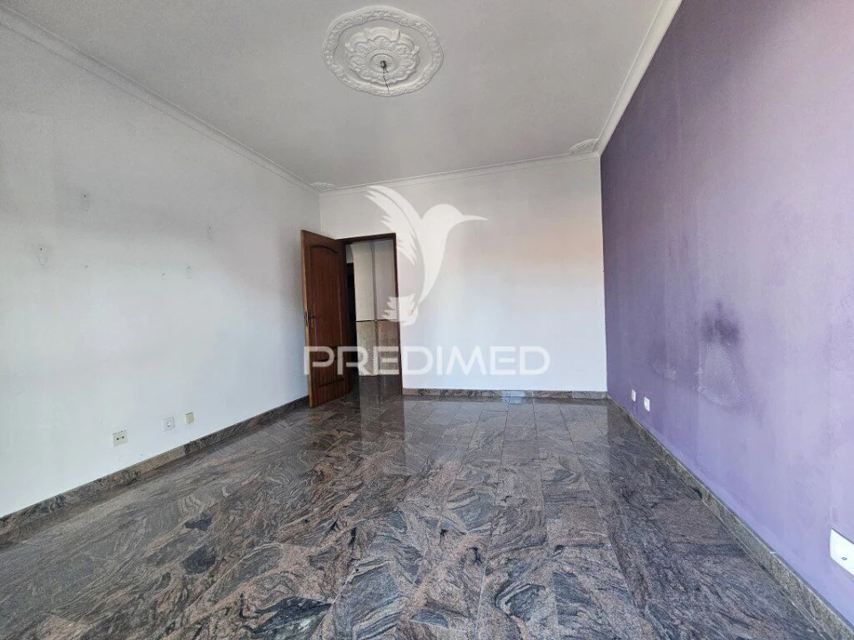 Apartamento T4 para Venda em Gaio-Rosário e Sarilhos Pequenos Foto 5