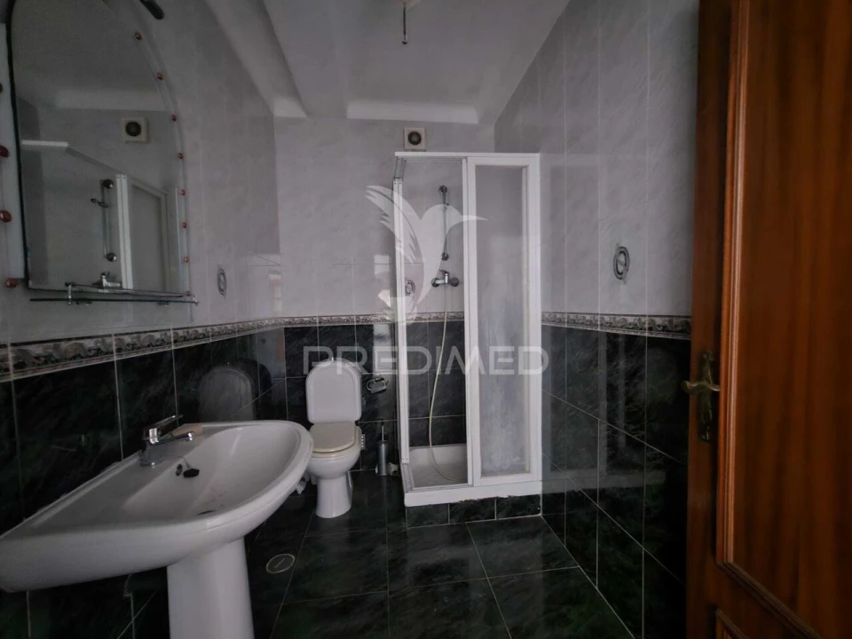 Apartamento T4 para Venda em Gaio-Rosário e Sarilhos Pequenos Foto 10