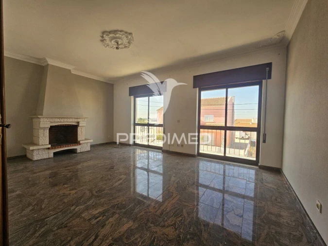 Apartamento T4 para Venda em Gaio-Rosário e Sarilhos Pequenos Foto 11