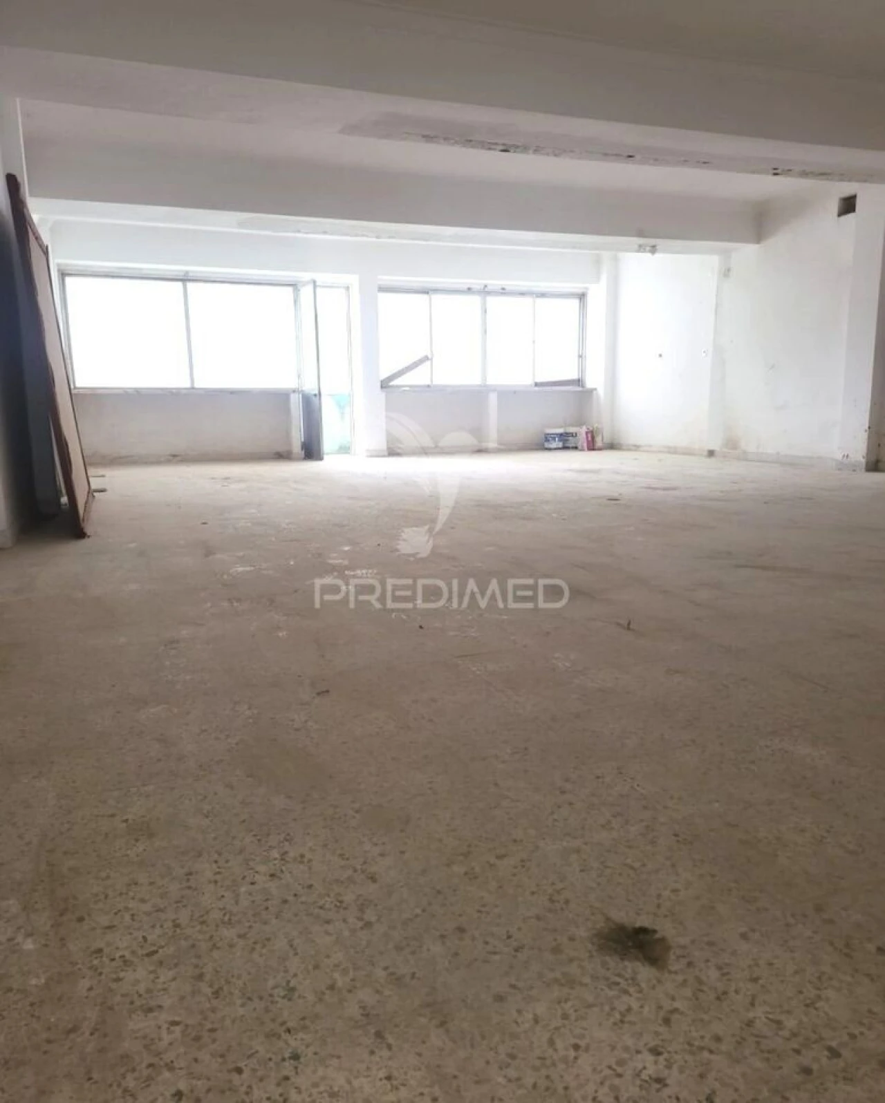 Loja para Arrendamento em Agualva e Mira-Sintra Foto 4