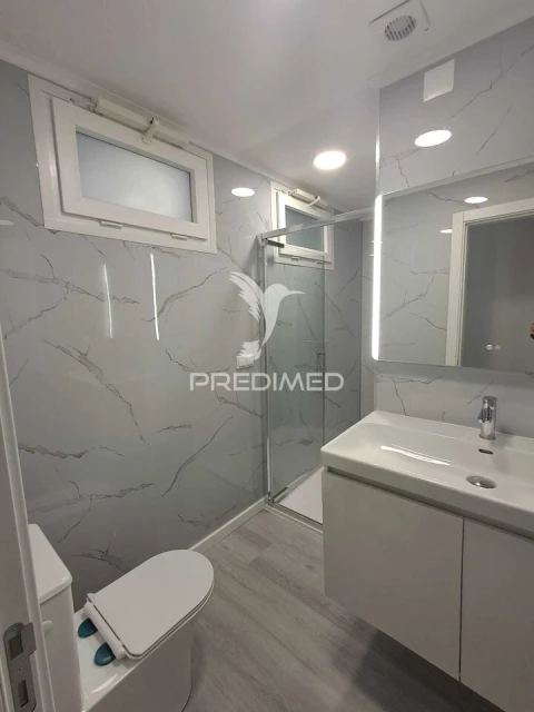 Apartamento T2 para Venda em Oeiras e São Julião da Barra, Paço de Arcos e Caxias