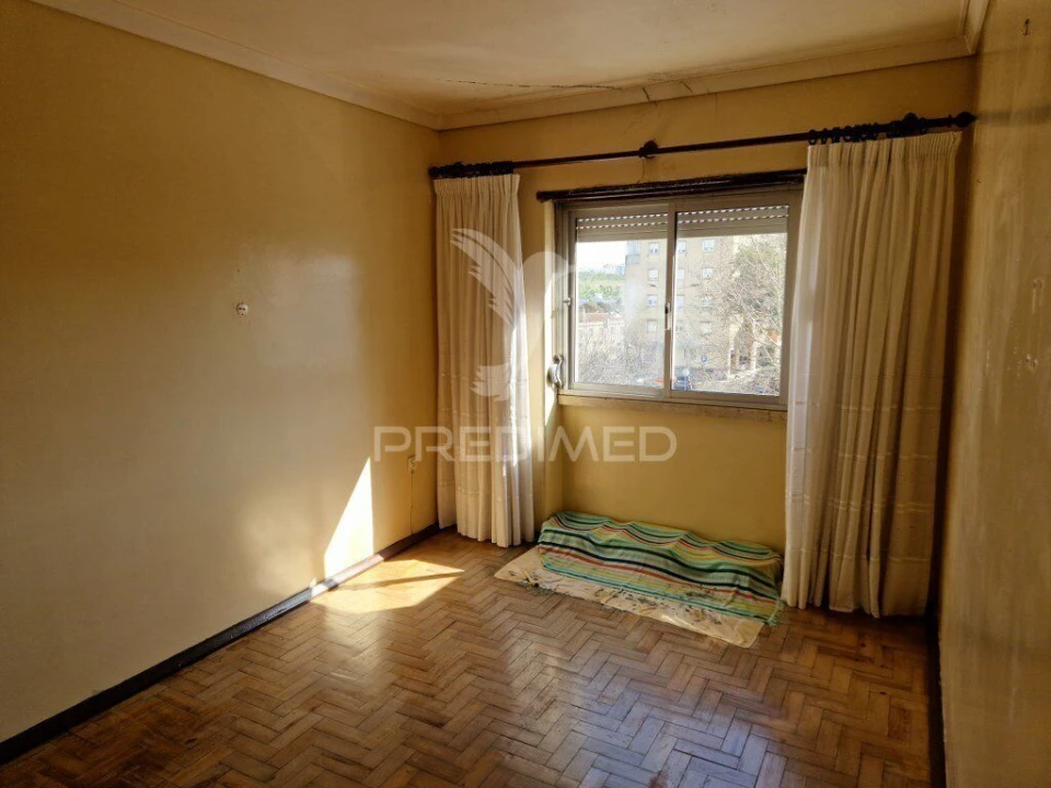 Apartamento T3 para Venda em Pontinha e Famões Foto 7