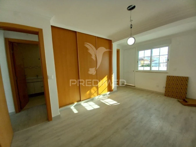 Moradia T6 para Venda em Carcavelos e Parede Foto 29