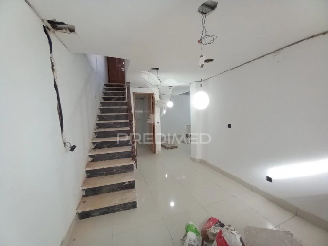 Moradia T6 para Venda em Carcavelos e Parede Foto 33