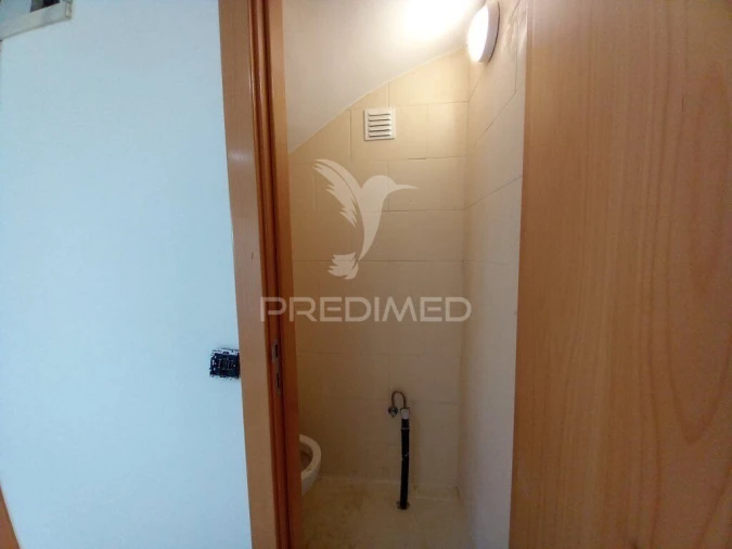 Moradia T6 para Venda em Carcavelos e Parede Foto 18