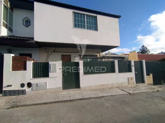 Moradia T6 para Venda em Carcavelos e Parede