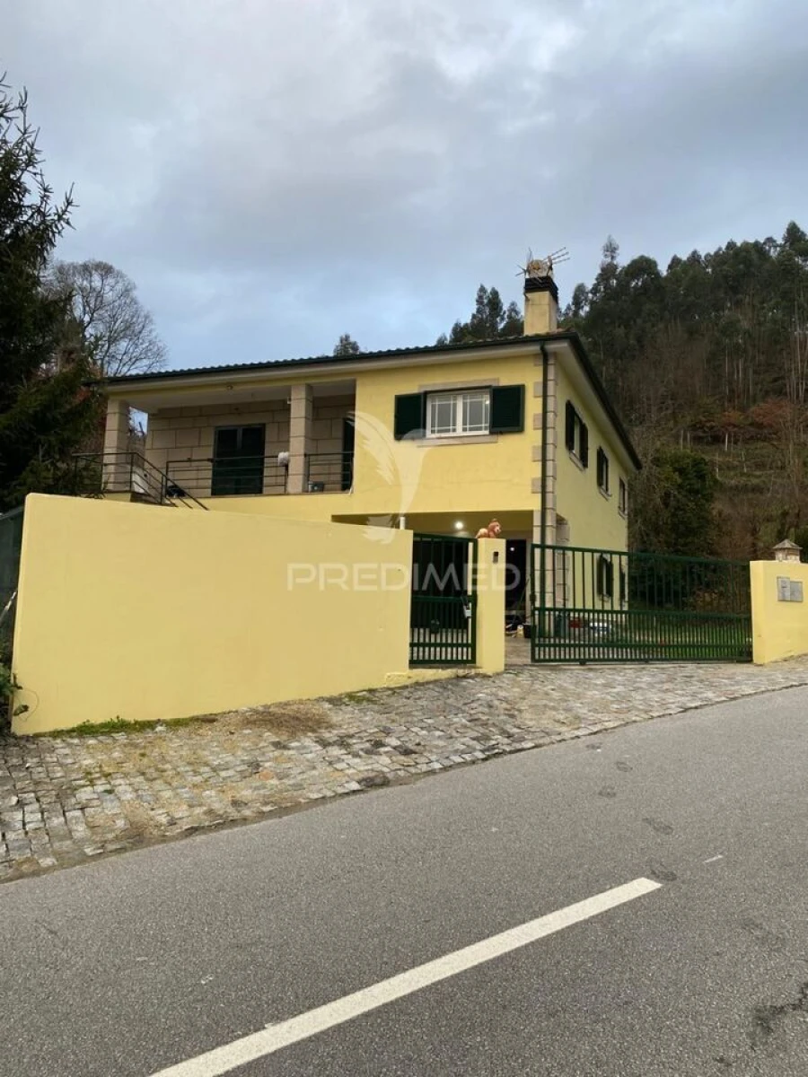 Moradia T3 para Venda em Aboadela, Sanche e Várzea