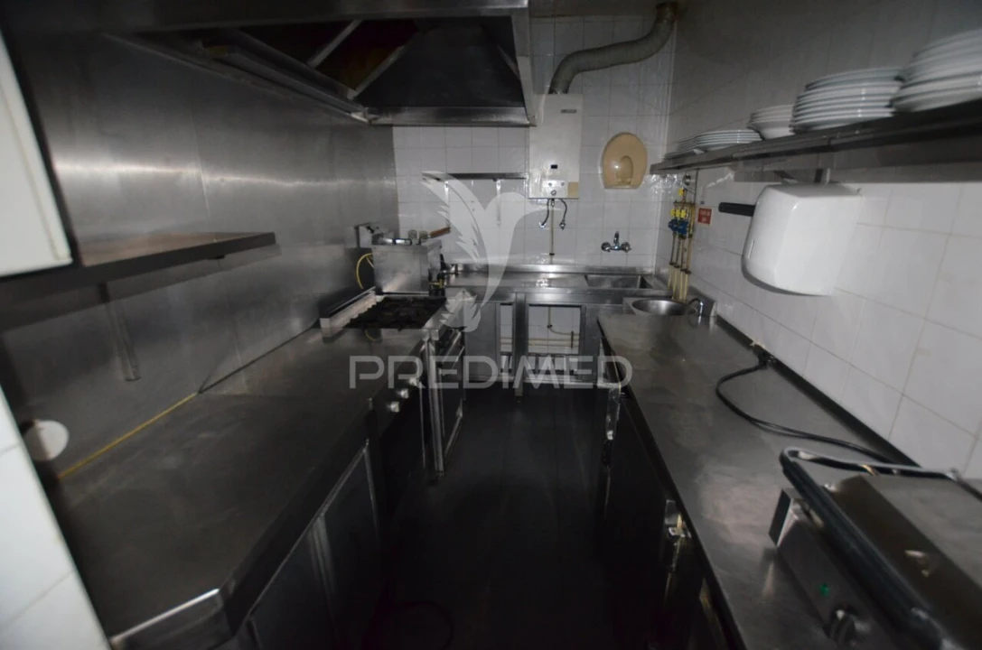 Loja para Venda em Albufeira e Olhos de Água Foto 13