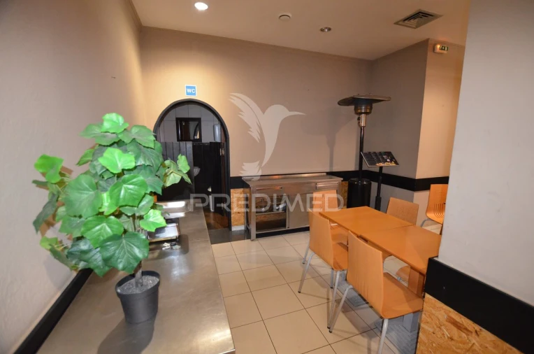 Loja para Venda em Albufeira e Olhos de Água Foto 5