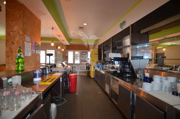 Loja para Venda em Albufeira e Olhos de Água Foto 7