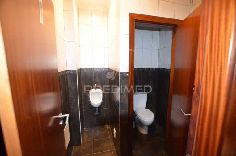 Loja para Venda em Albufeira e Olhos de Água Foto 15